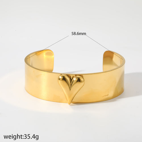 Massives Armband mit 3D-Herz — Goldfarben