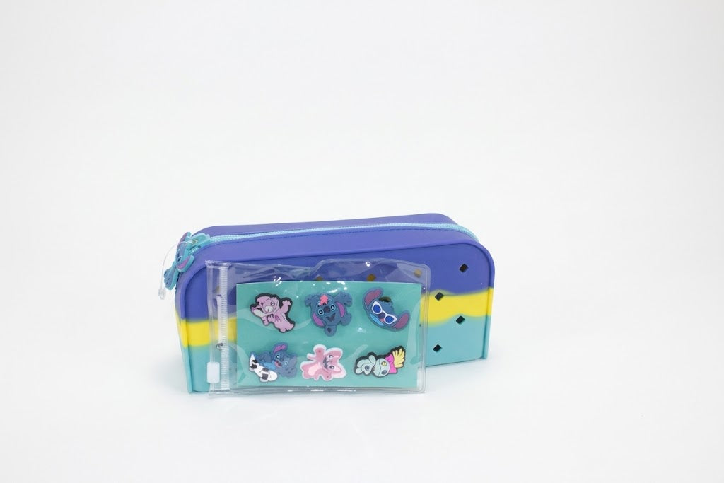 Disney Stitch Siliconen Etui met Badges - 7-delig | 19 x 6 x 8 cm