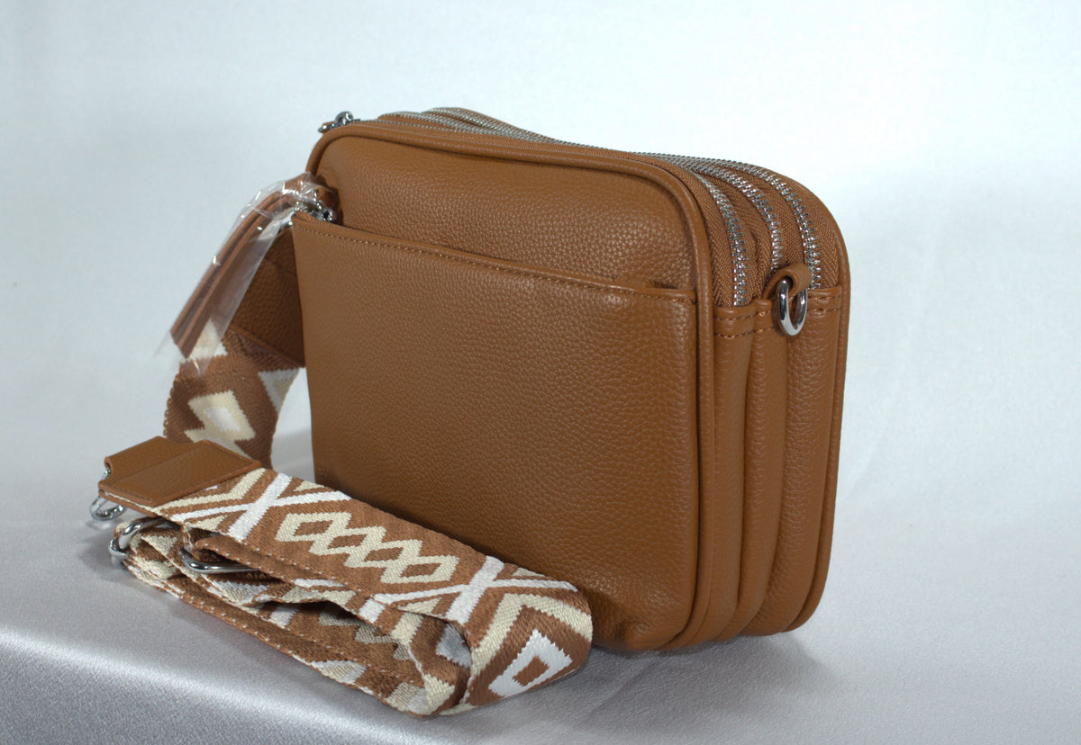 Trendy Triple Zip Crossbody Tas — Schoudertas met Brede Aztec Riem