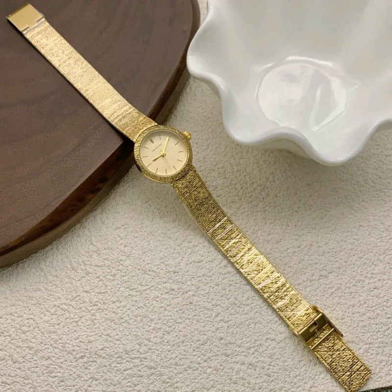 Chloé Vintage Sieradenhorloge — Goud met Mesh Band