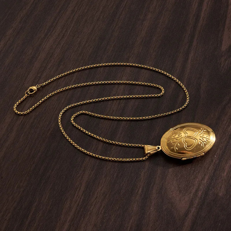 Vintage Medaillon Hartketting — Goudkleurig
