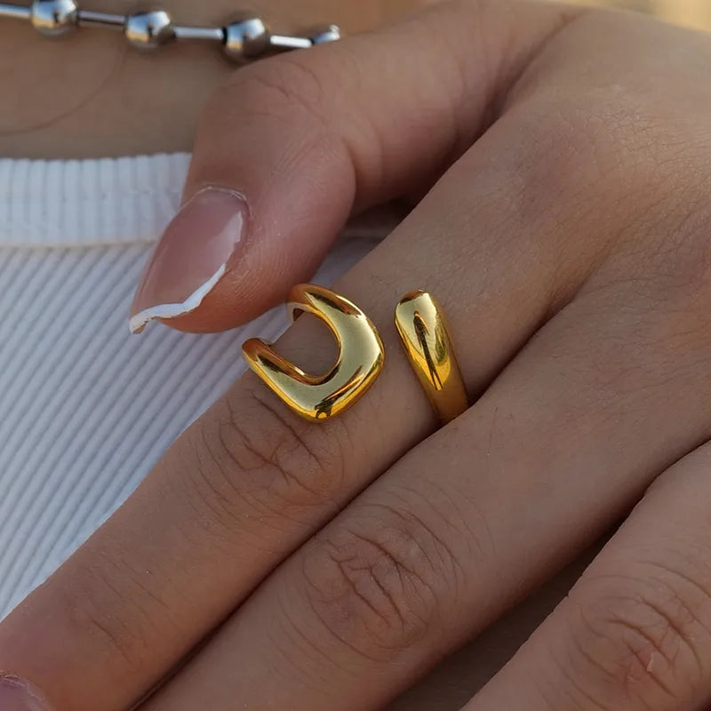 Onregelmatige Open Ring — Goudkleurig